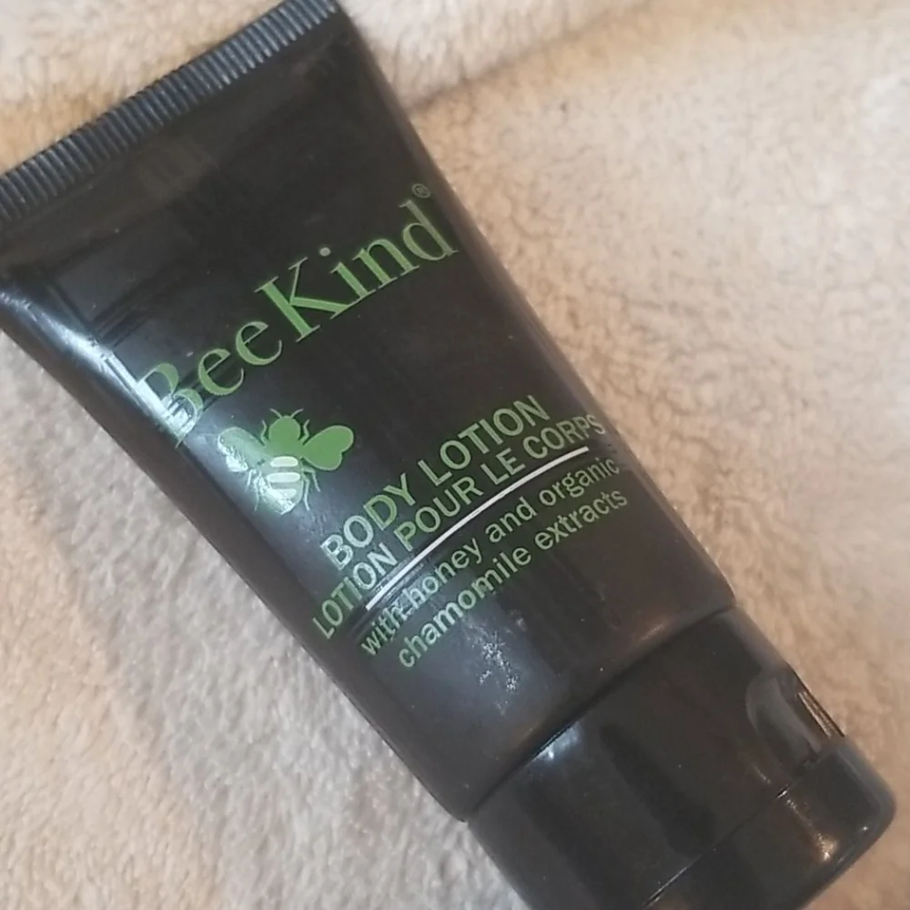 4/25 bundle item. Gilchrist & Soames Bee Kind Body Lotion